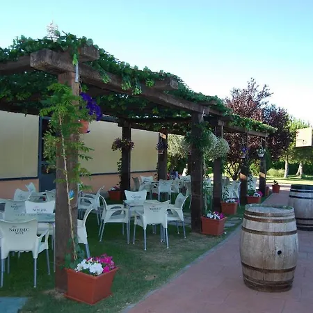 Cuatro Calzadas Hotel 2*