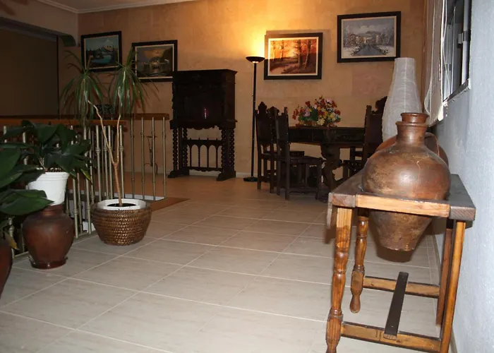 Hotel Cuatro Calzadas 2*