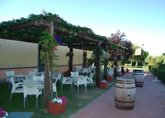 Cuatro Calzadas Hotel 2*