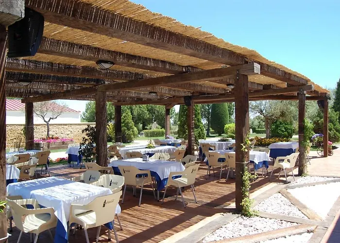 Cuatro Calzadas Hotel